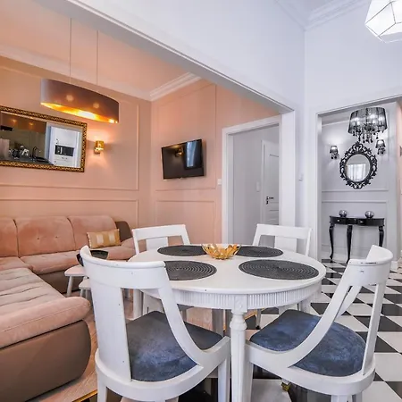Citystay Dluga Old Town *